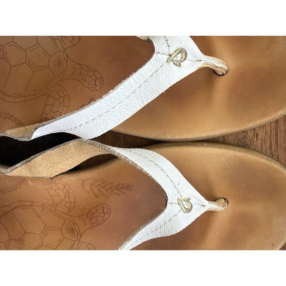 Women's Olukai Honu Sandal Bright White/Golden Sand Size 9
